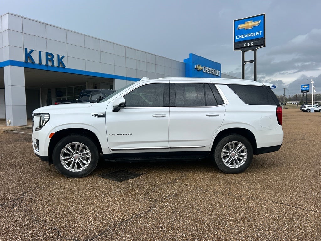 2023 GMC Yukon SLT