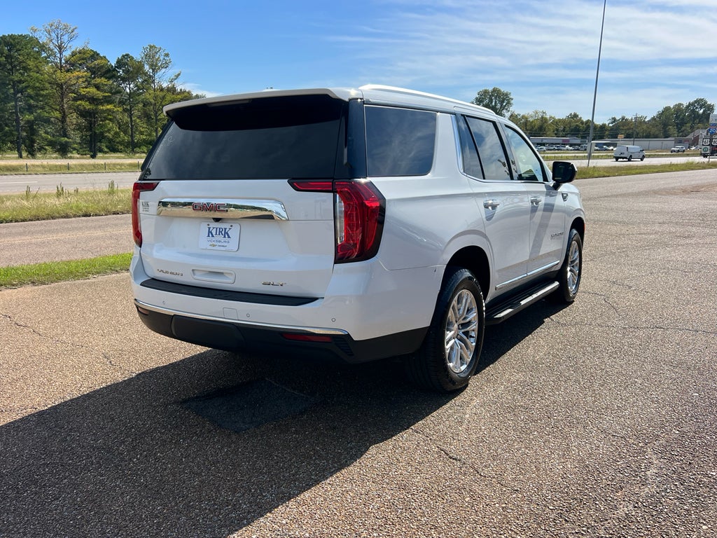 2023 GMC Yukon SLT