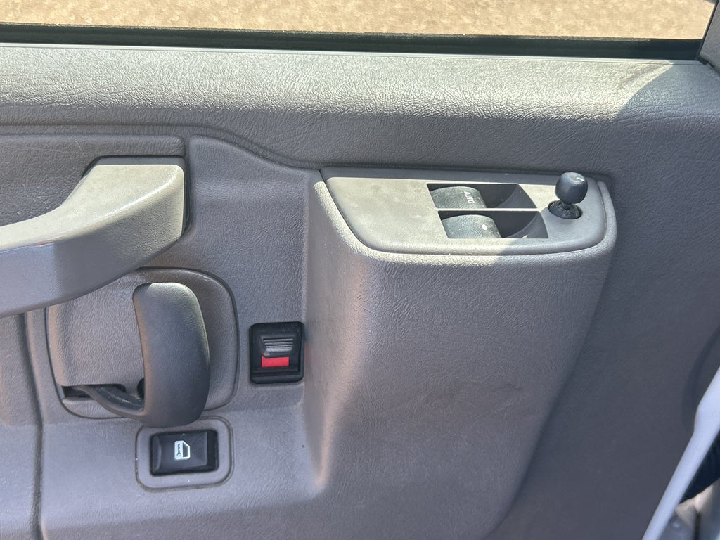 2023 GMC Savana Cargo 2500 Work Van