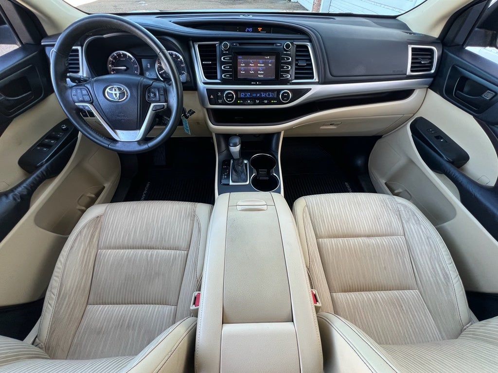 2014 Toyota Highlander LE