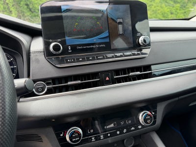 2024 Mitsubishi Outlander Plug-In Hybrid SE