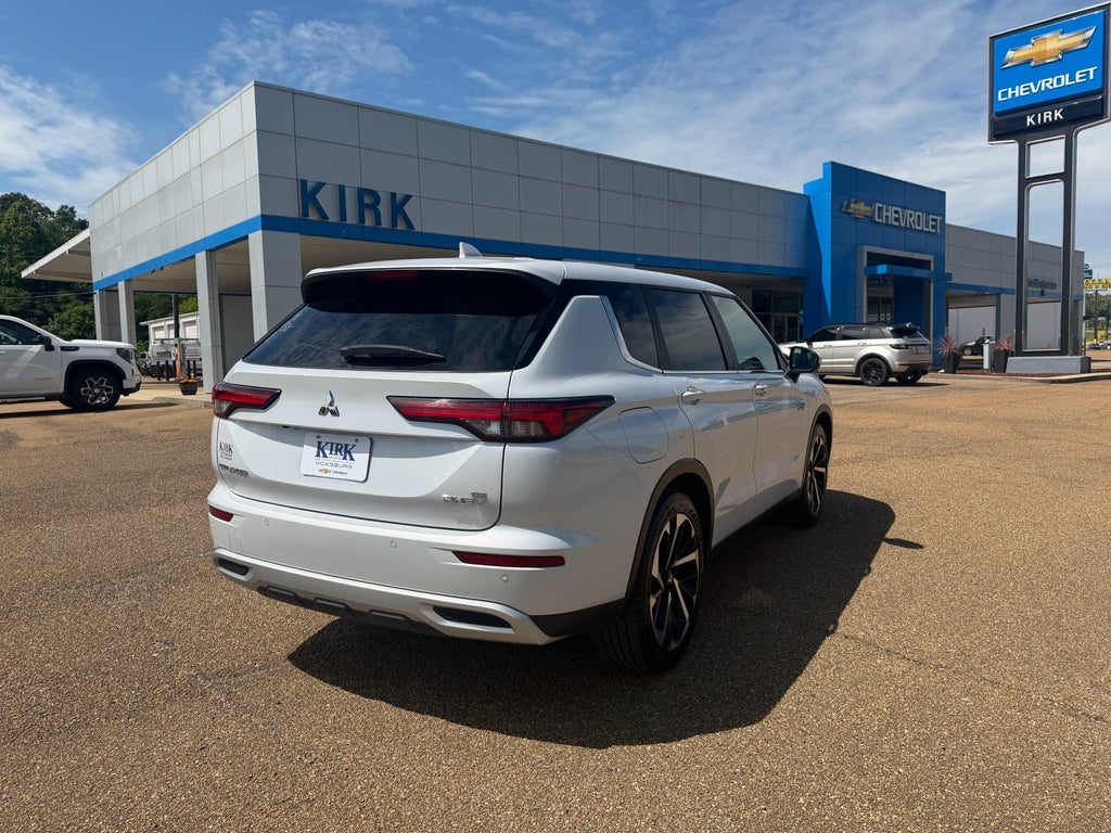 2024 Mitsubishi Outlander Plug-In Hybrid SE