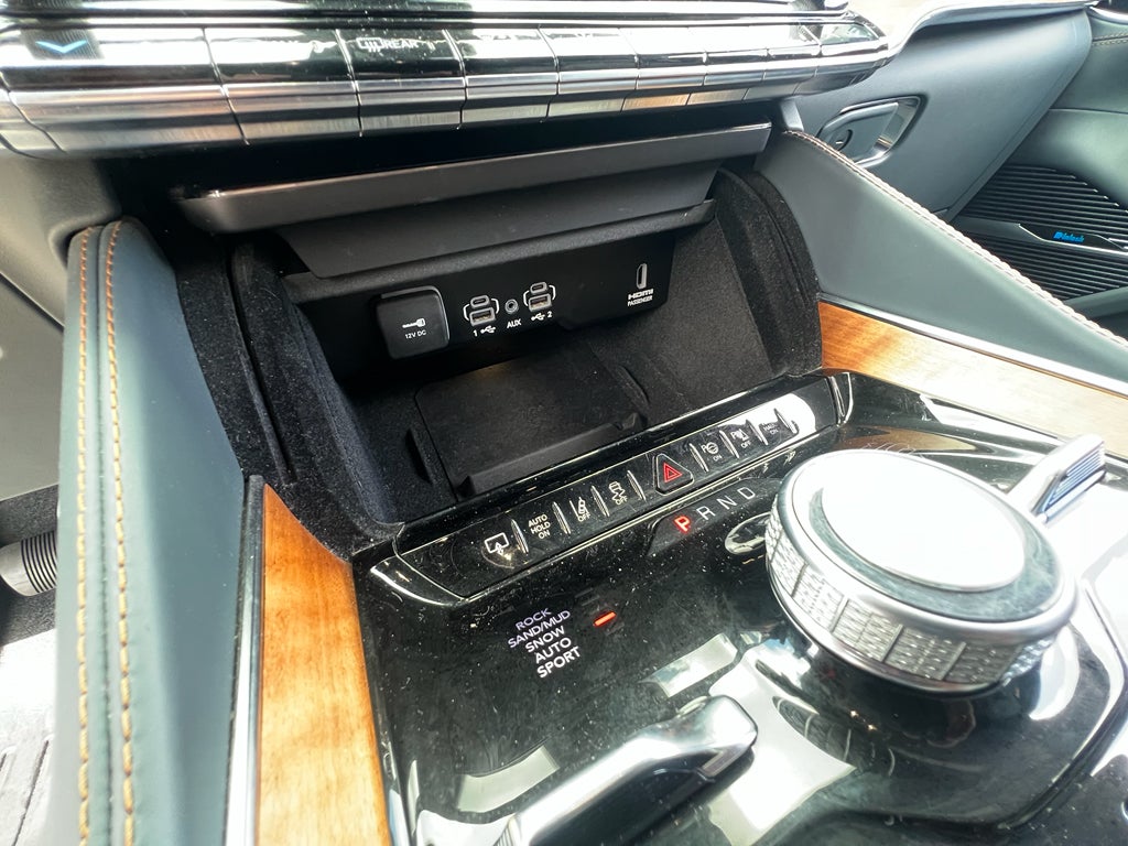 2022 Jeep Grand Wagoneer Series III