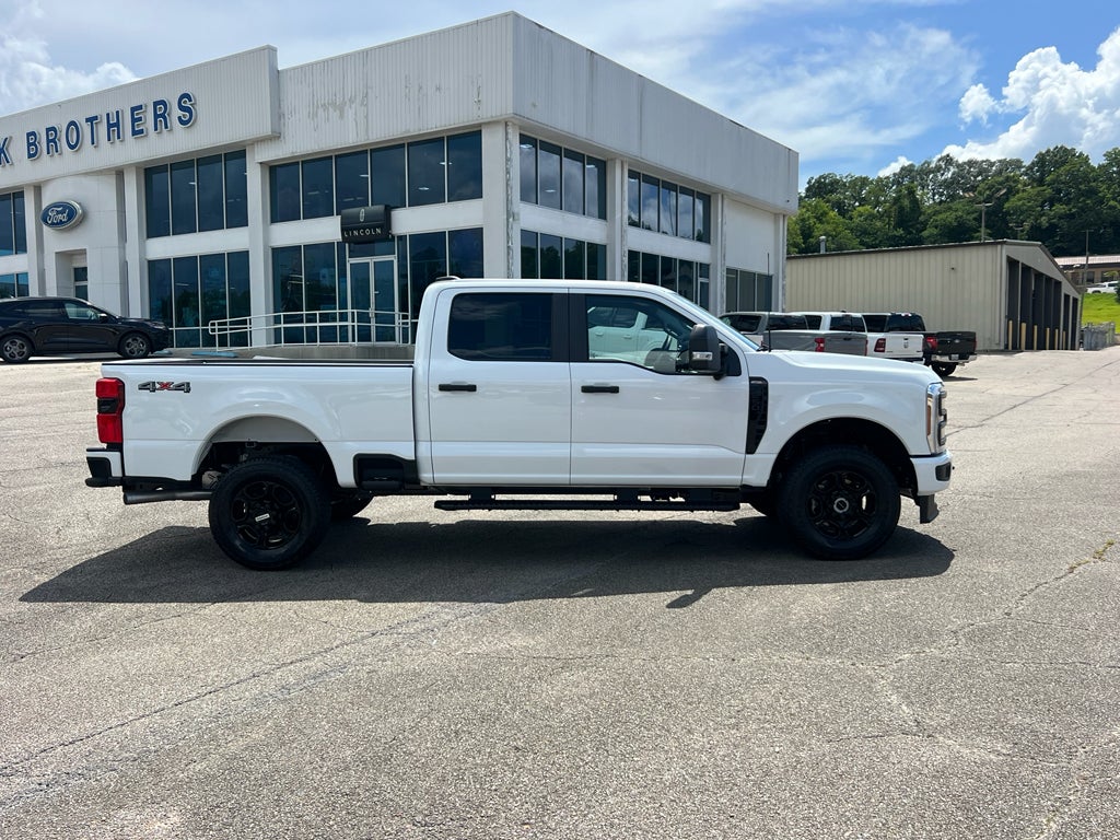 2025 Ford Super Duty F-250® XL