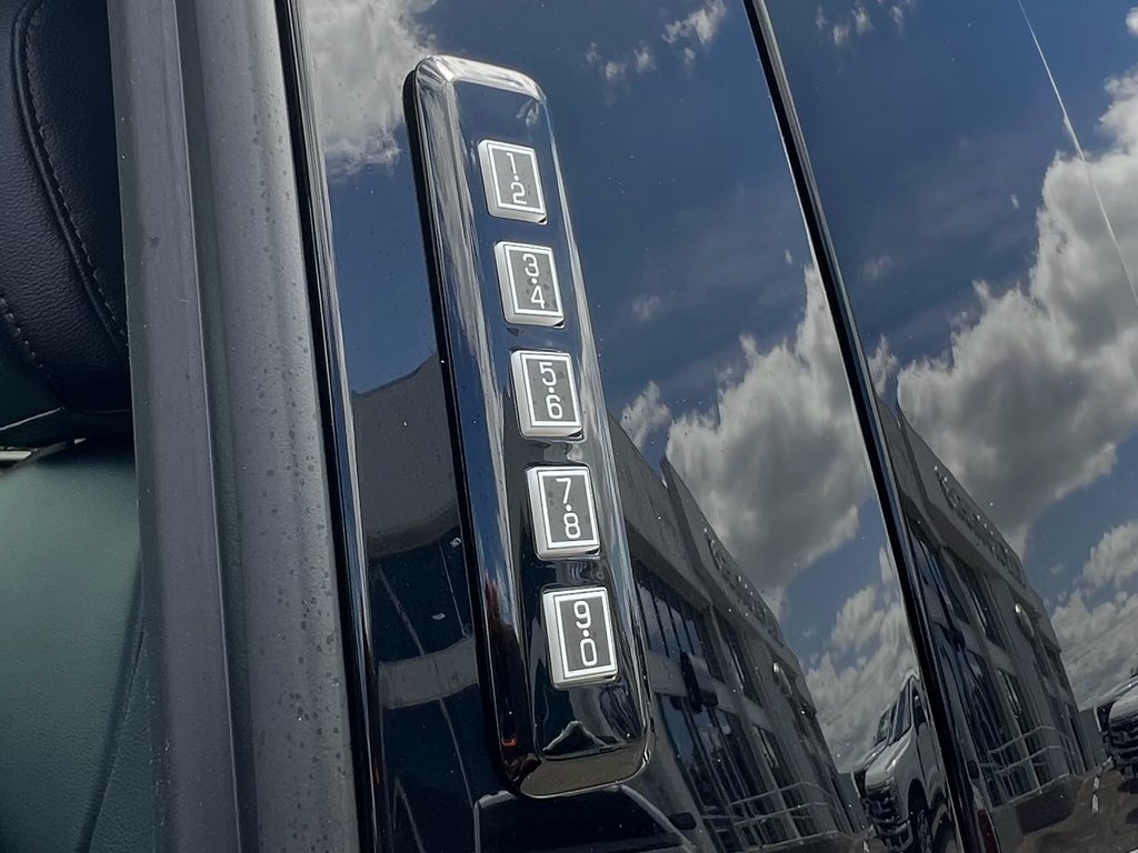 2026 Ford Super Duty F-250® Lariat®