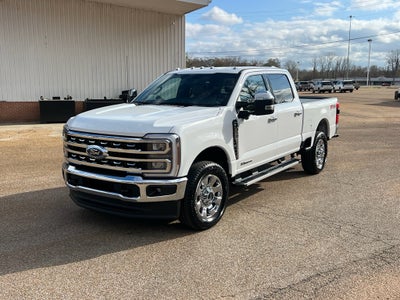 2026 Ford Super Duty F-350® Lariat®