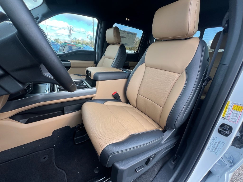 2026 Ford Super Duty F-350® Lariat®