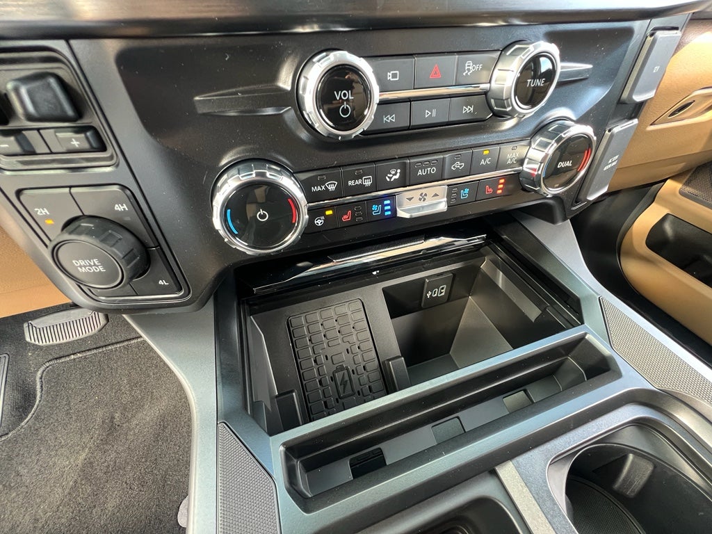 2026 Ford Super Duty F-350® Lariat®