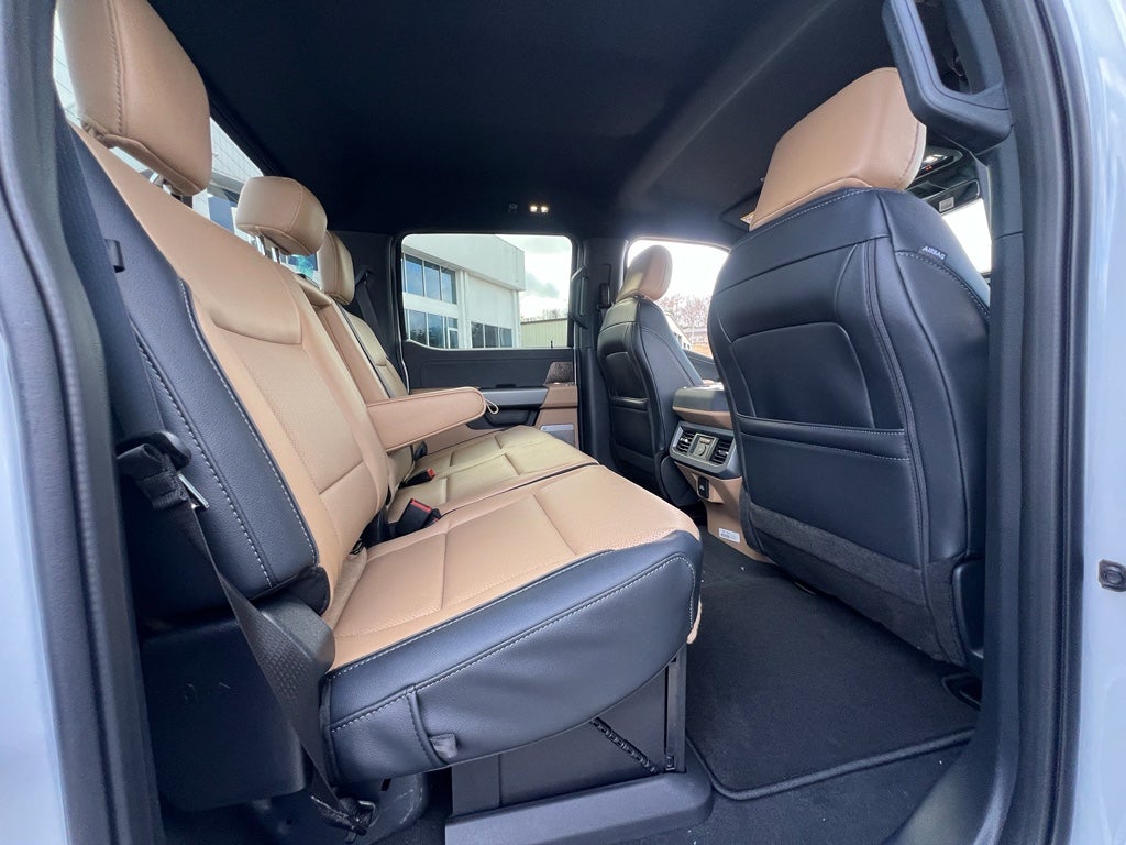 2026 Ford Super Duty F-350® Lariat®