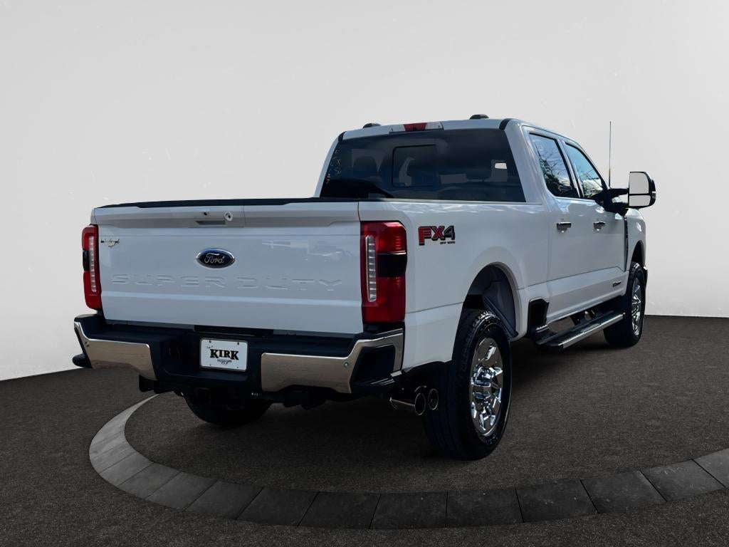 2026 Ford Super Duty F-350® Lariat®