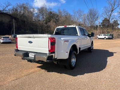 2024 Ford F-350 LARIAT