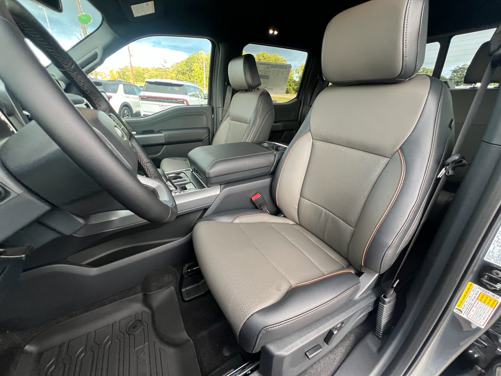 2025 Ford F-150 Lariat®