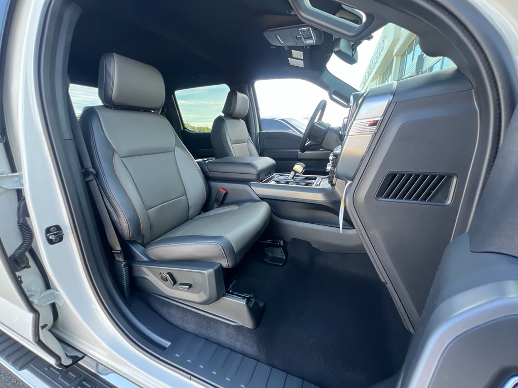 2025 Ford F-150 Lariat®