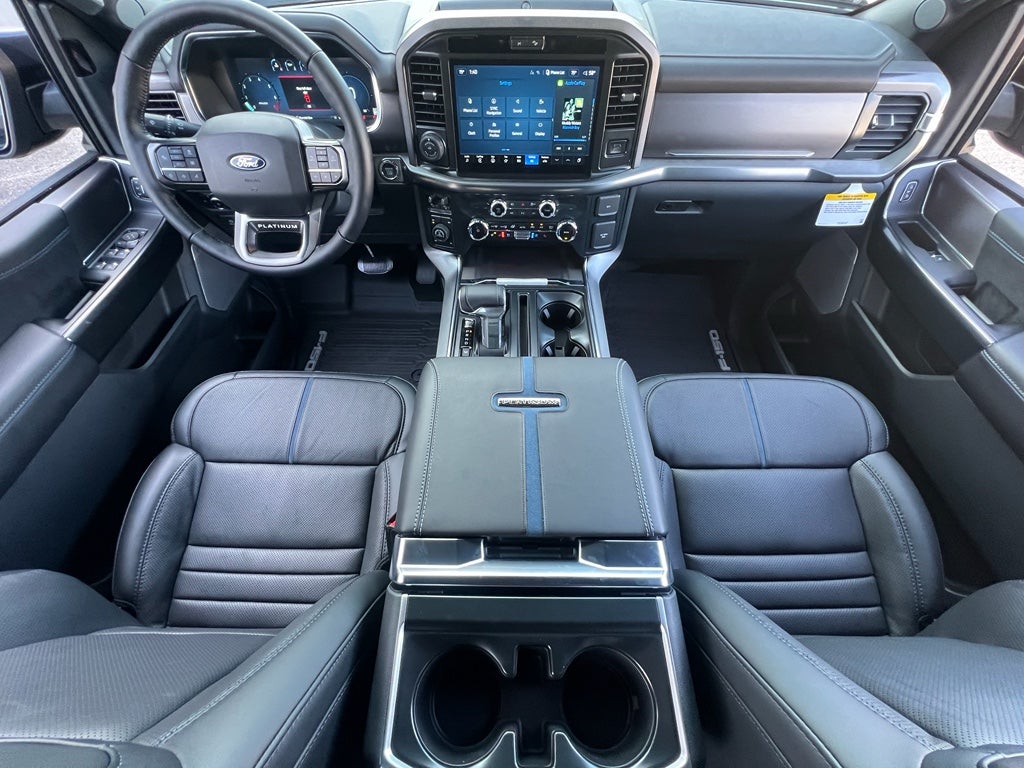 2025 Ford F-150 Platinum®