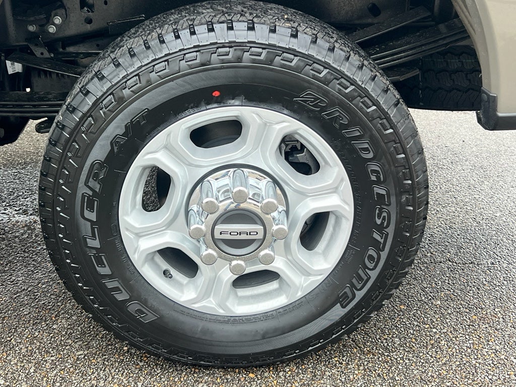 2026 Ford Super Duty F-350® XLT