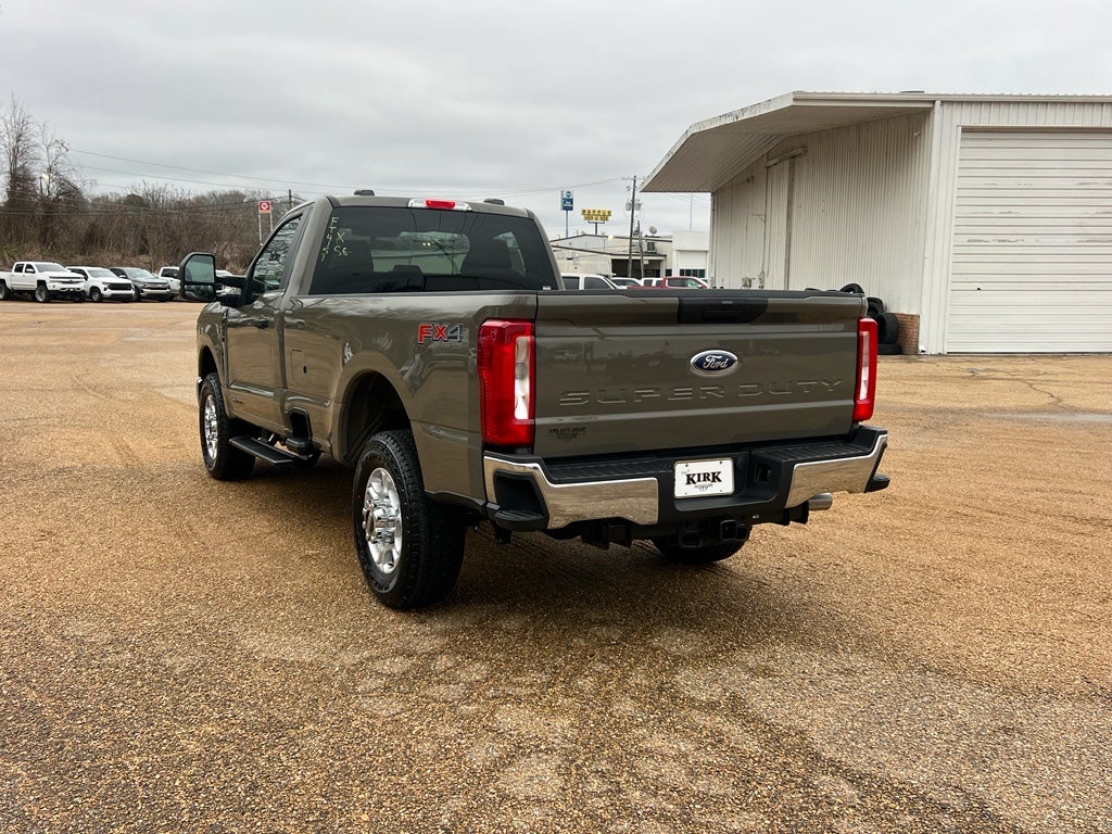 2026 Ford Super Duty F-350® XLT