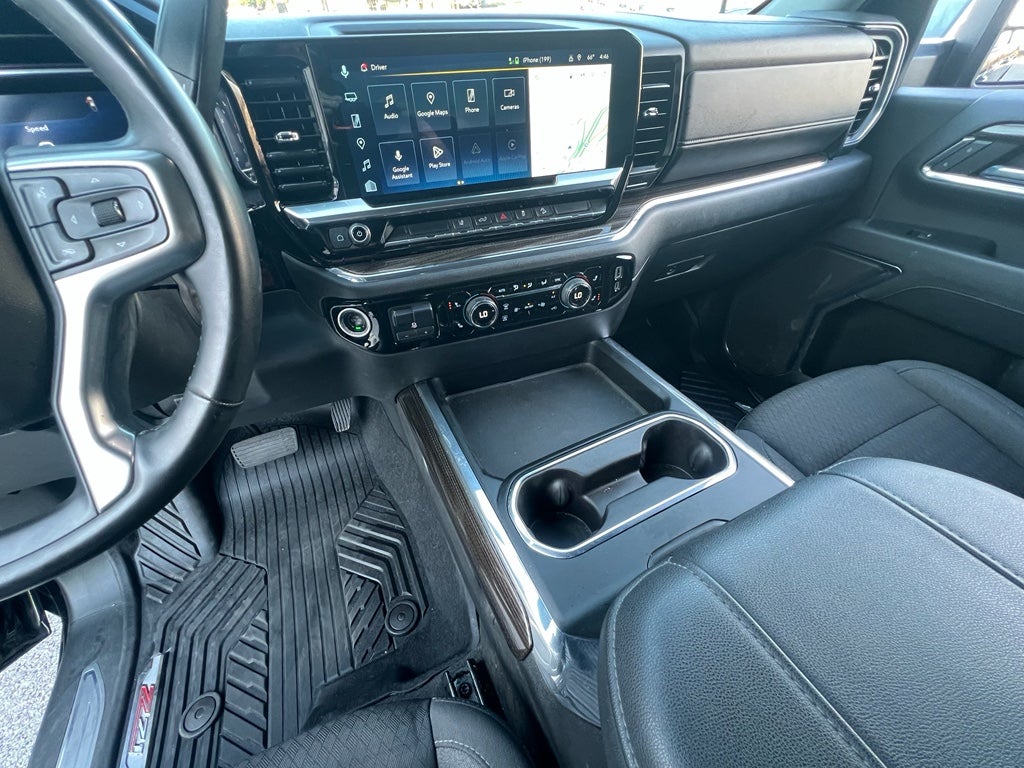 2024 Chevrolet Silverado LT