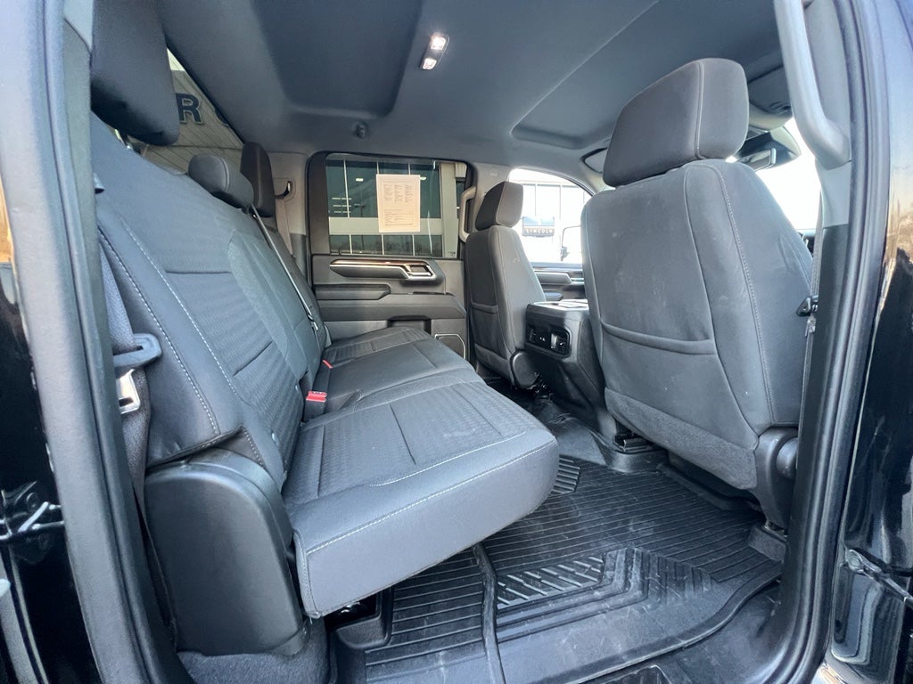 2024 Chevrolet Silverado LT