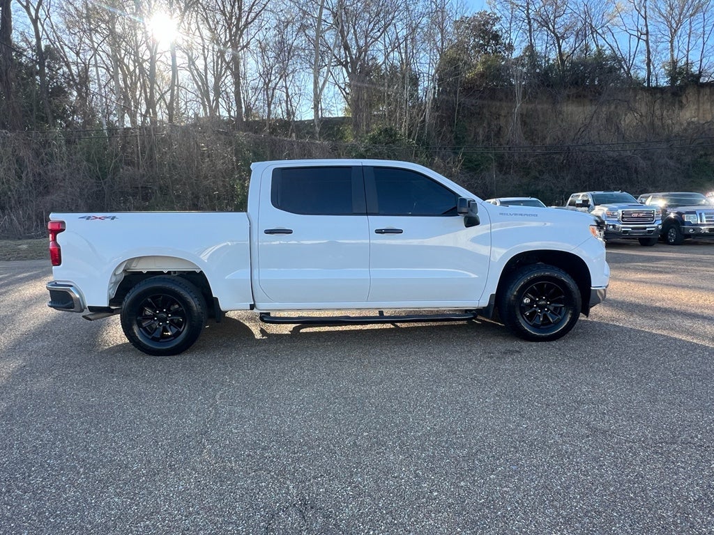 2023 Chevrolet Silverado LT