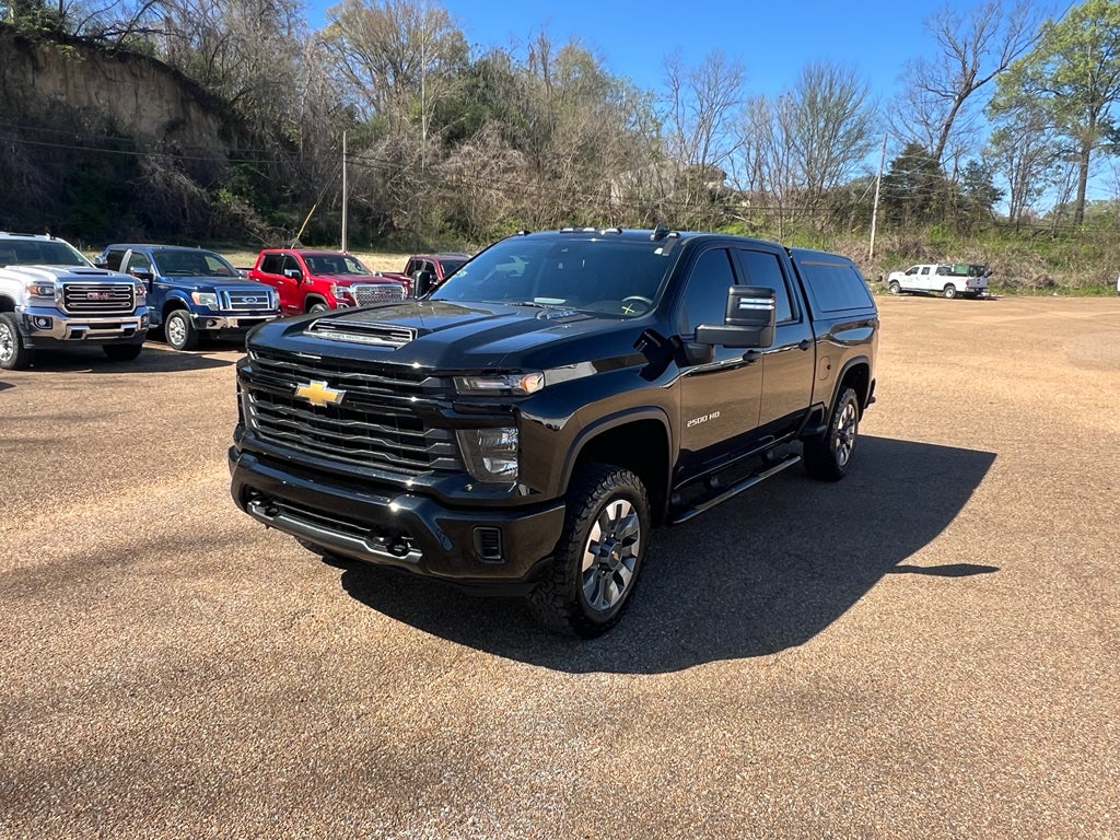 2024 Chevrolet Silverado Custom