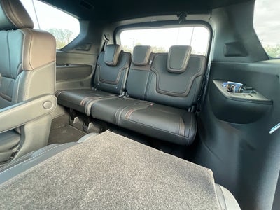 2025 Nissan Armada SL