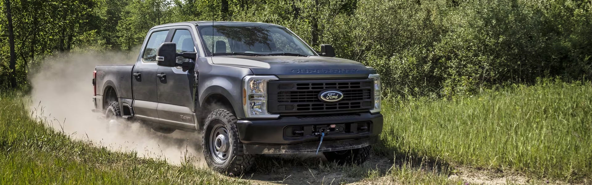 2025 Ford F-550 Hero Img